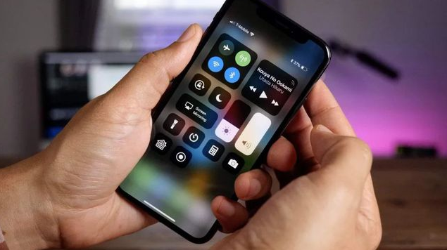 陈场镇苹果手机维修分享iPhone 12信号差怎么办 